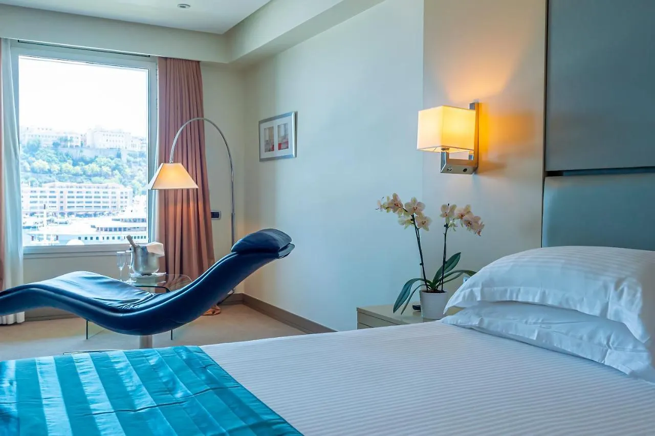 **** Szálloda Port Palace Monte-Carlo Monaco